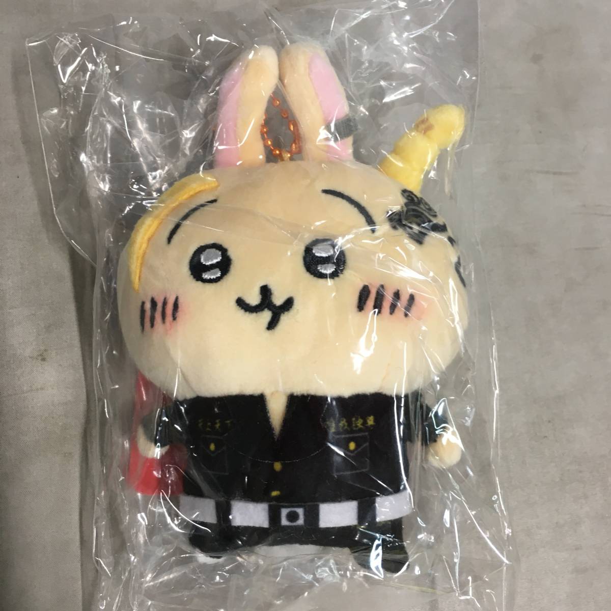ちいかわ 東京リベンジャーズ うさぎ 龍宮寺堅 ドラケン マスコットチェーン ○未開封 うさぎ マスコットチェーン ちいかわ なんか小さくてかわいい