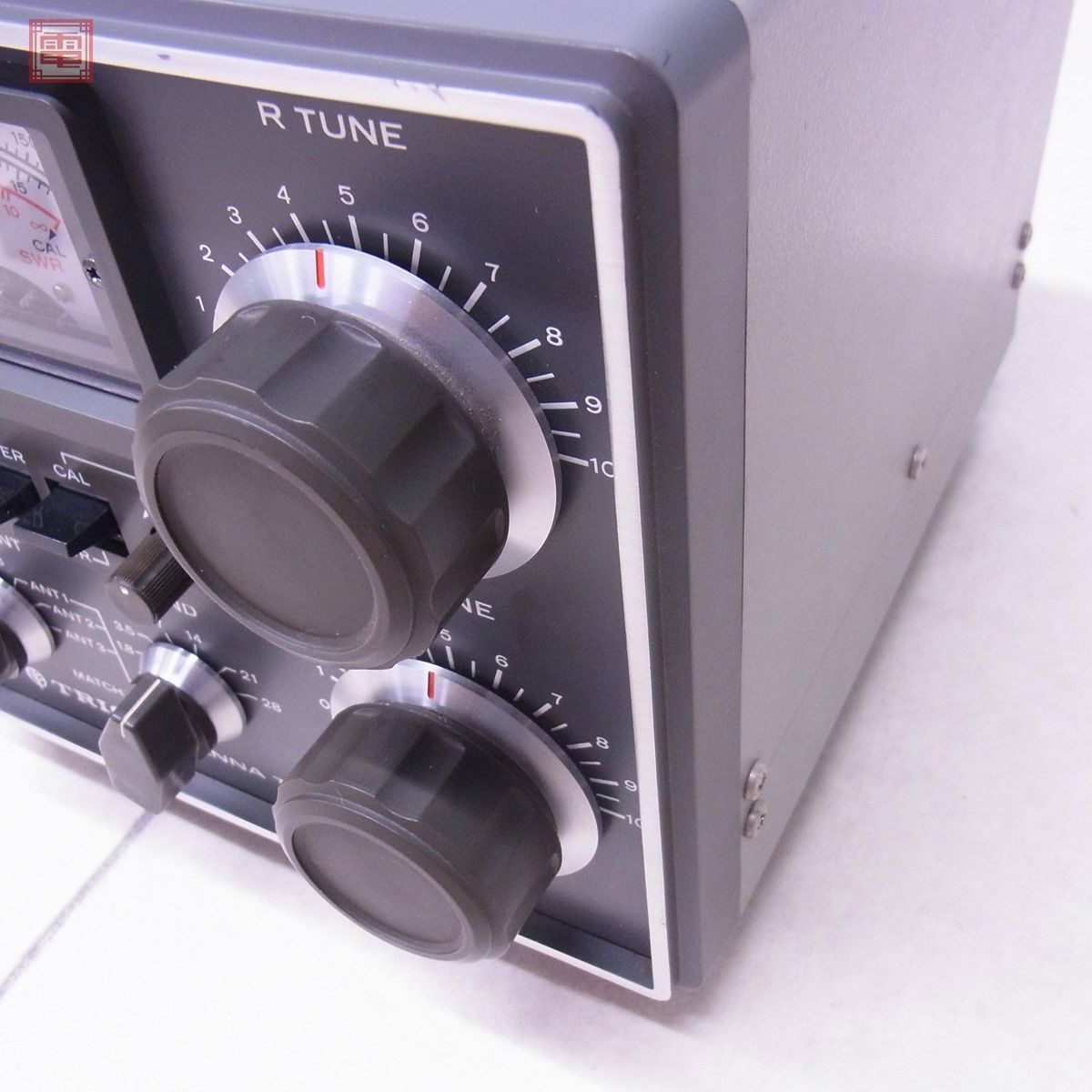 TRIO トリオ AT-200 HF 200W/20W アンテナチューナー 元箱付【20 TRIO