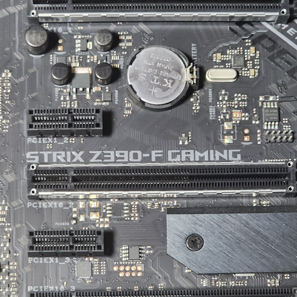 ASUS ROG STRIX Z390-F GAMING IOパネル一体型 LGA1151 ATX 