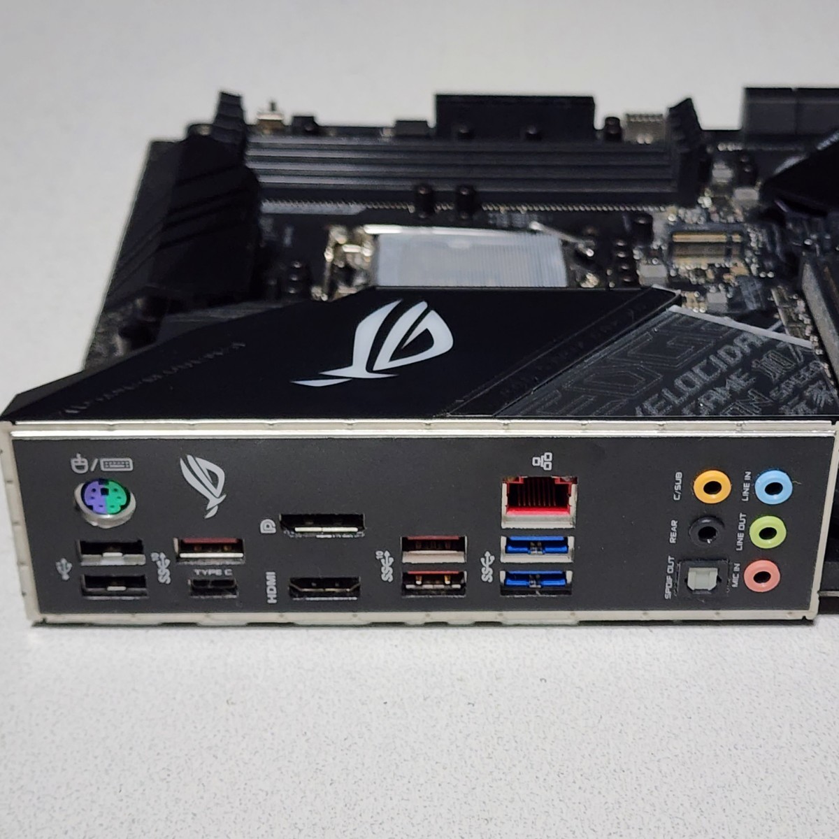 ASUS ROG STRIX Z390-F GAMING IOパネル一体型 LGA1151 ATX 