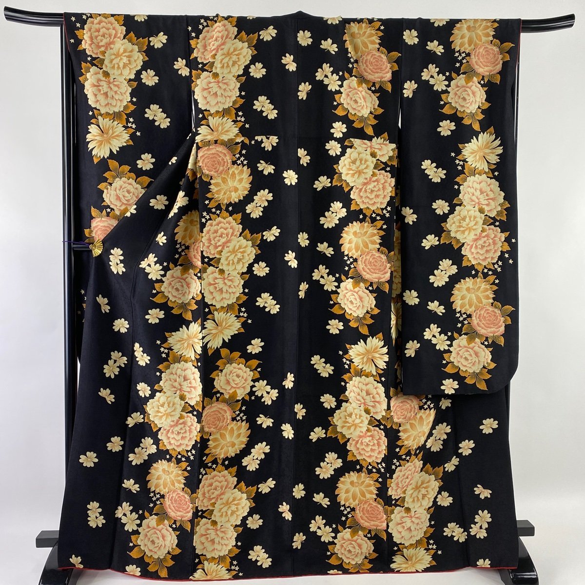 振袖 名品 牡丹 薔薇 金彩 黒 袷 身丈169cm 裄丈68cm L 正絹 【中古