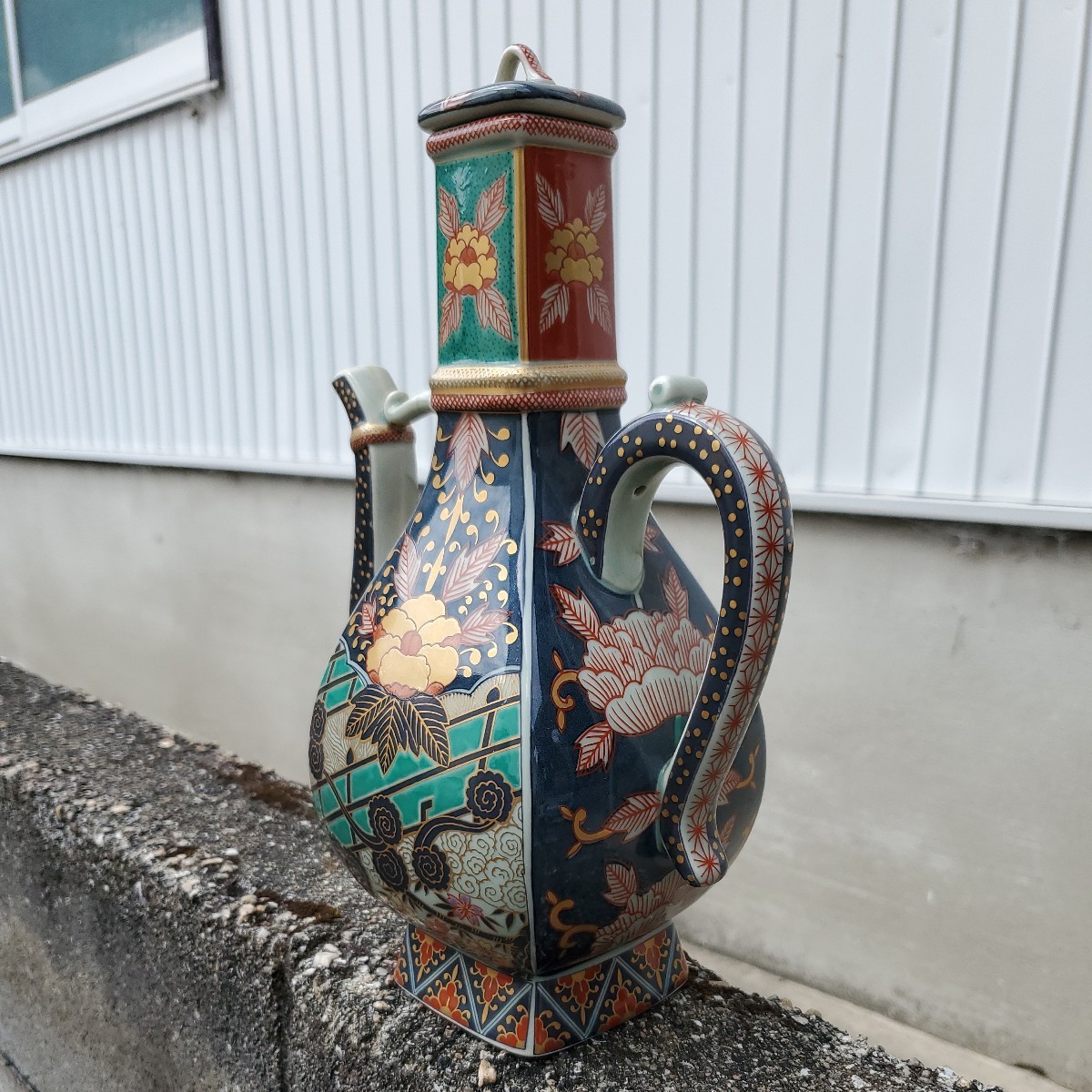 有田焼 林九郎作 染錦 牡丹流水文 手付面取水注 共箱付(