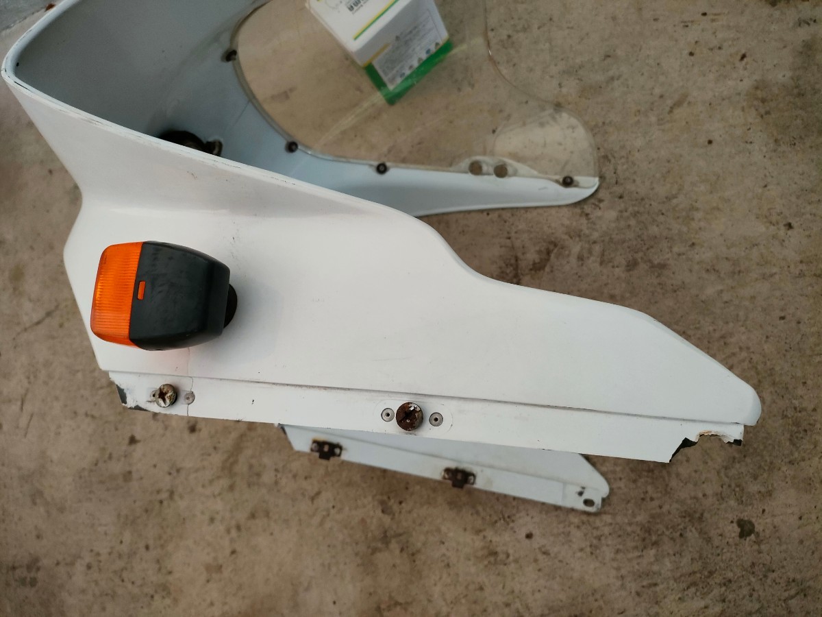 NSR250R MC18 88 アッパーカウル フロントカウル 純正品 | ACADEMY