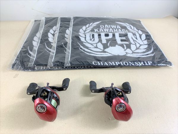 ◆ER45 ダイワ リールなど 6点まとめ　動作未確認　Daiwa　Red tune AIRD 100R×2点、今治ミニタオル×4点　釣り具　フィッシング◆N