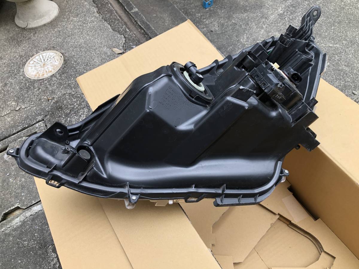 トヨタ 前期 ハロゲン メッキハウジング NHP10 アクア 売り切り