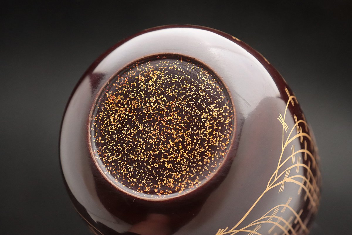 HZ853 【塗師 春斎 造】木地 内梨地 芽張柳蒔絵中棗 高7cm 重50g 共箱