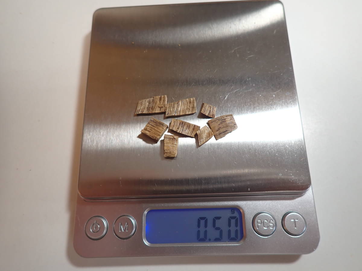 お香 天然沈香 六国五味聞香用 伽羅 香木 2-S-10.155 お香