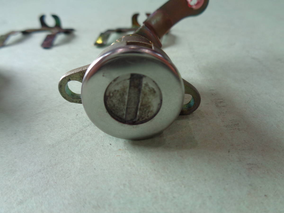 Yahoo!オークション - マークⅡ E-GX71 純正 キーシリンダー 1台分セッ