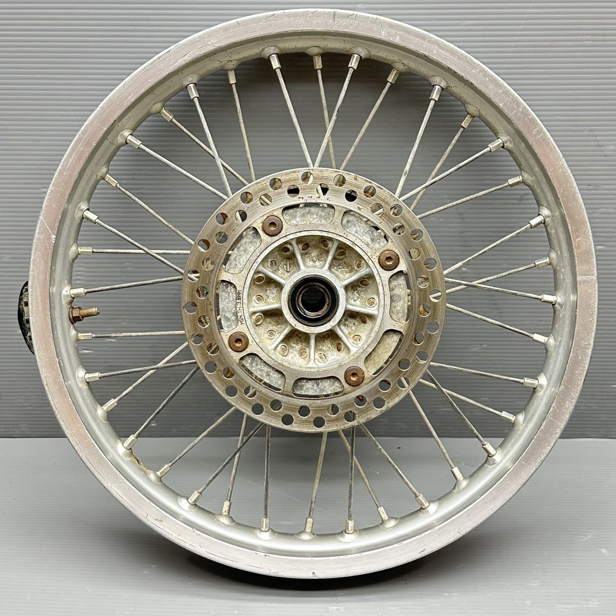 スズキ RMX250S SJ14A 純正 リアホイール 18×2.15 スプロケット