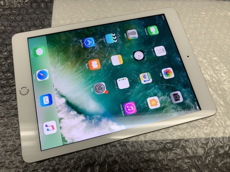 DR913 SIMフリー iPad 第5世代 Wi-Fi+Cellular A1823 シルバー 32GB