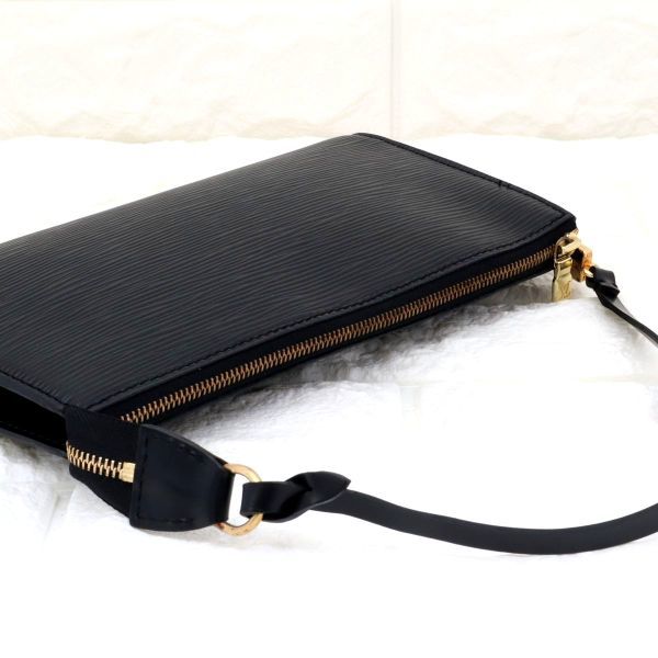 1円 美品 ルイヴィトン LOUIS VUITTON エピ ポシェット アクセソワール