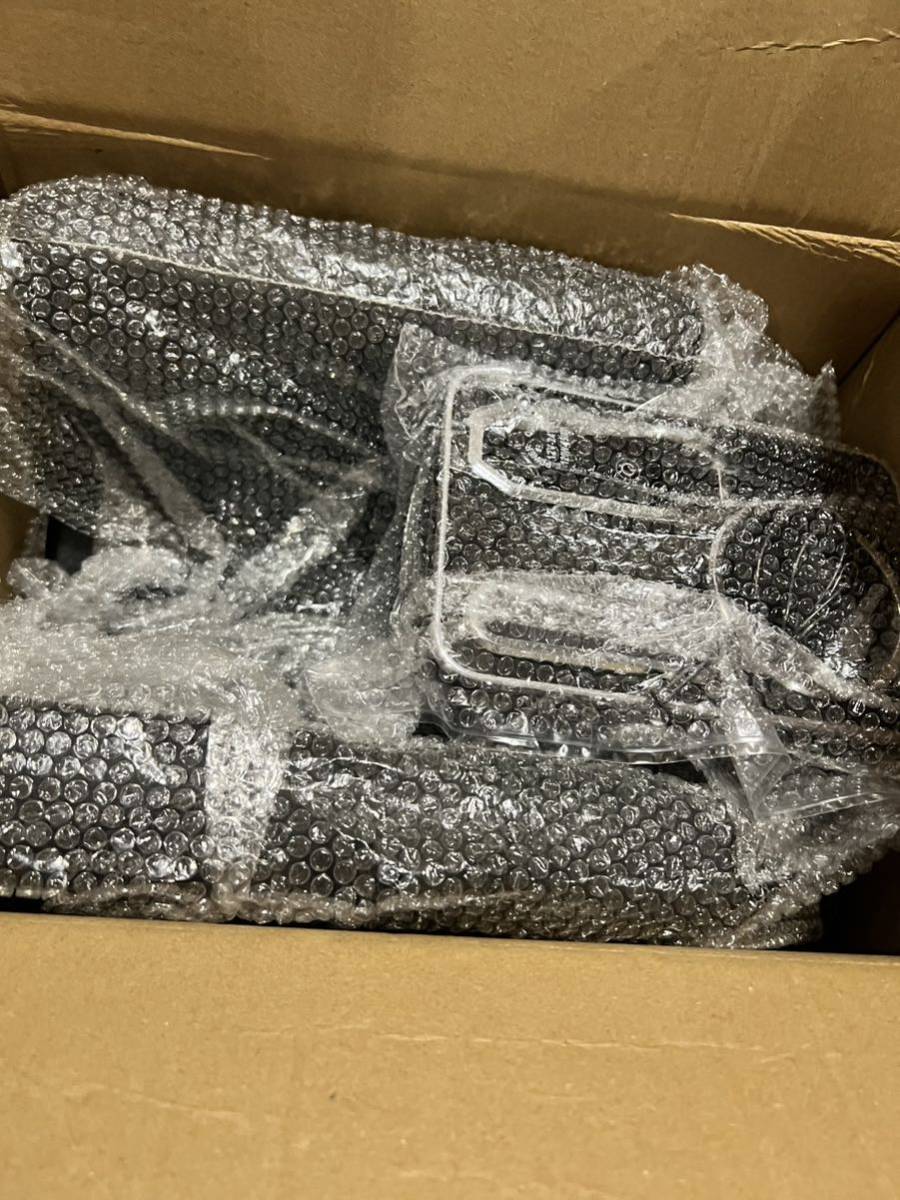 ハイエース 200系(2004年8月~)専用アームレスト コンソールボックス _7