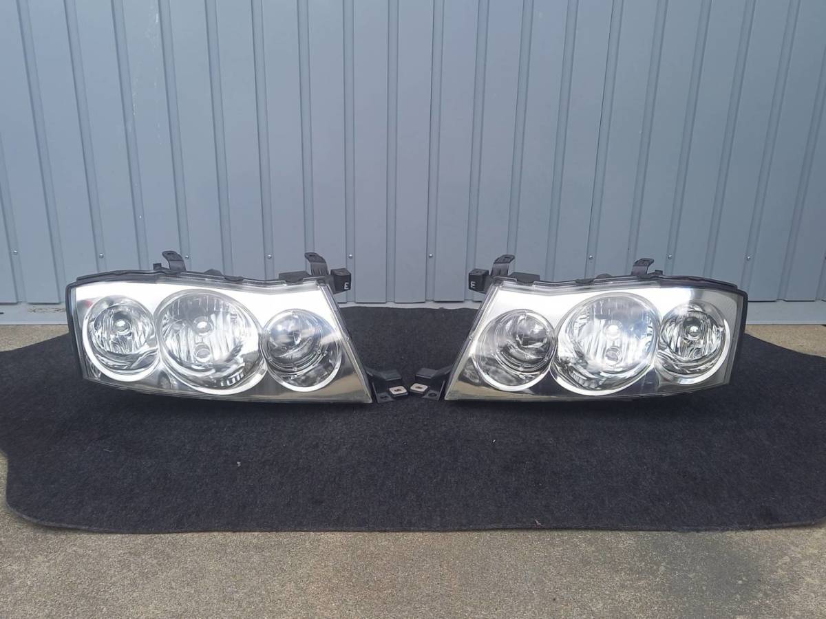 中古品】日産 グロリア セドリック Y34 後期 純正 HID ヘッドライト