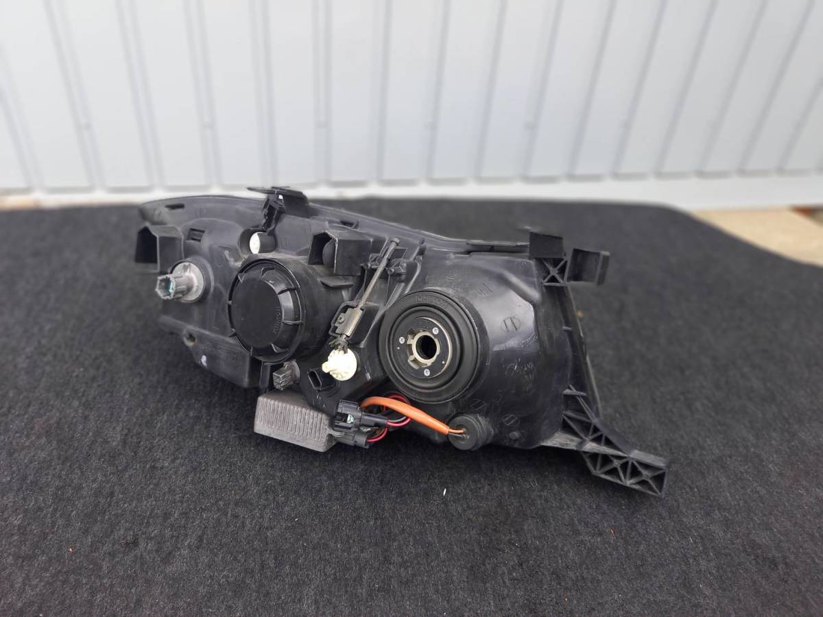 中古品】日産 グロリア セドリック Y34 後期 純正 HID ヘッドライト