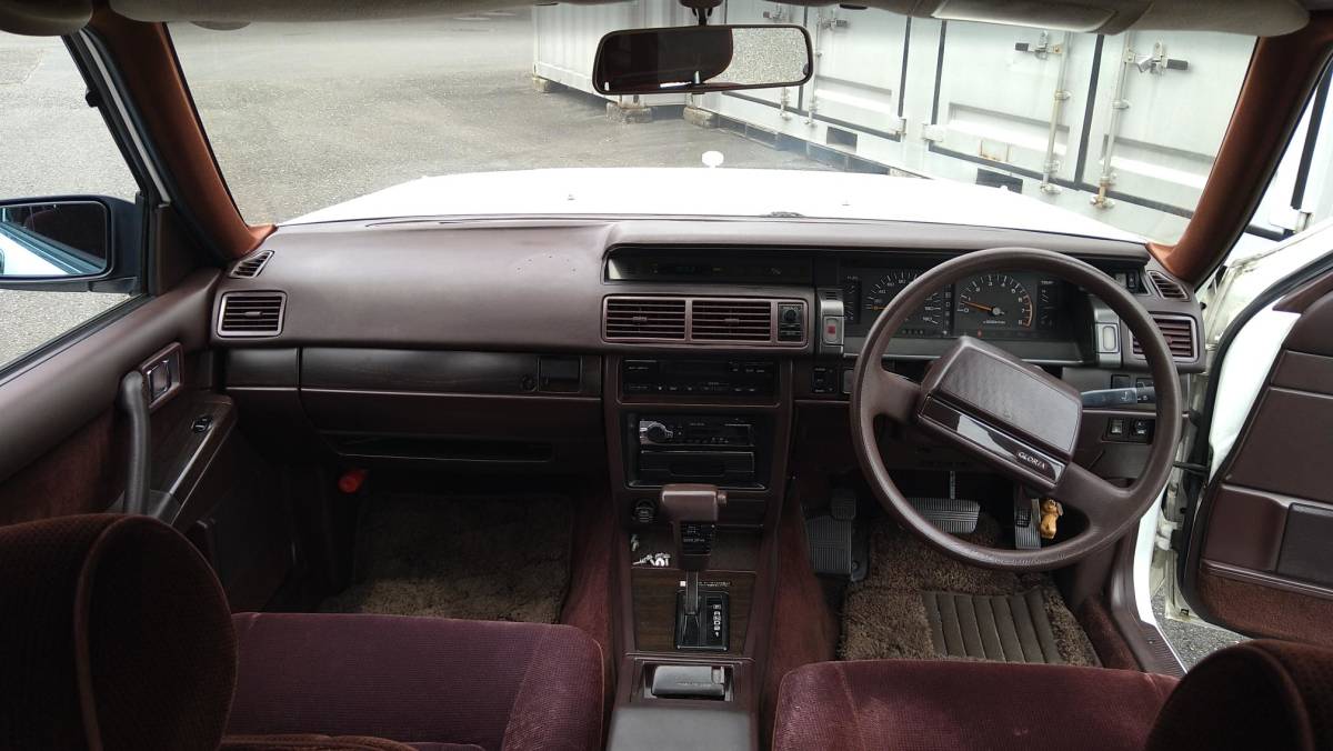 グロリア 日産 クラシックSVの中古車｜グーネット中古車 廃車の