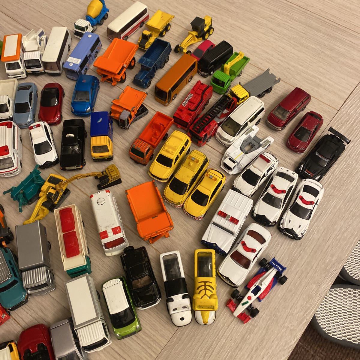 8トミカ TOMICA 大量 まとめ売り まとめて約130台セット廃盤廃番レア