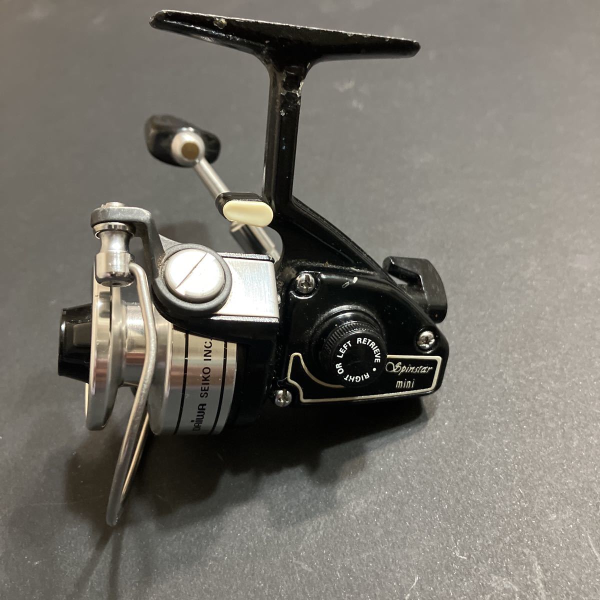 美品 純正ダイワ18イグジストLT2000S-Pスプール 【公式通販】