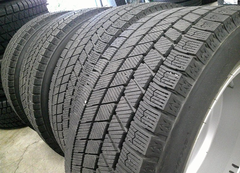 中古 BMW F30用冬スタッドレスタイヤホイール1台分/各4本セット MAK