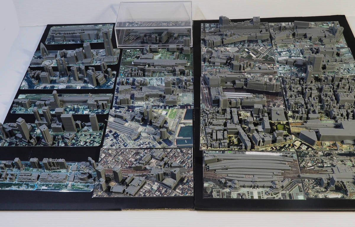 横浜みなとみらい　３D都市データを活用した都市模型　(透明ケース付) 横浜みなとみらい 模型・プラモデル 3D都市データを活用した都市