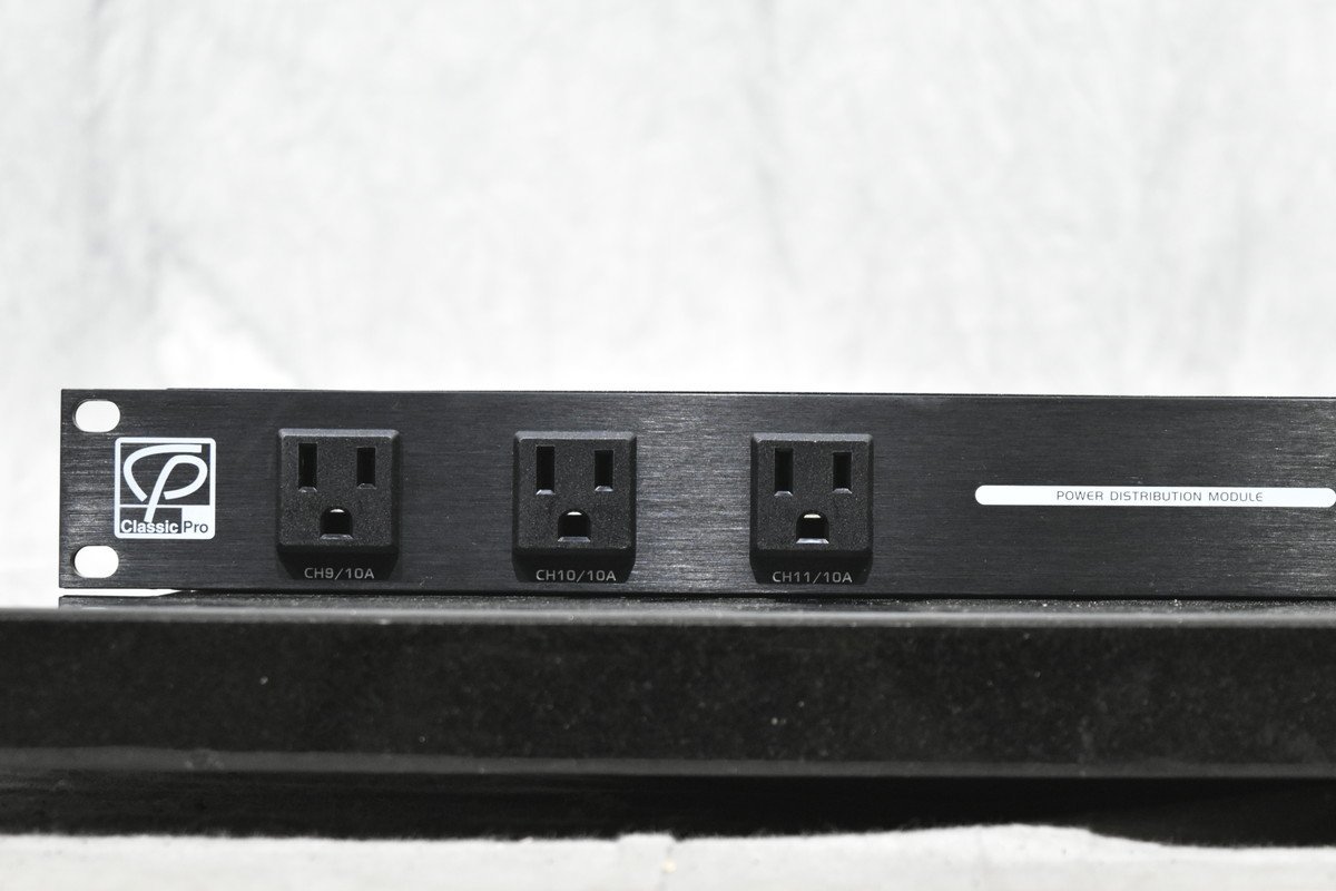 Classic Pro パワーディストリビューター 電源タップ ラック電源を
