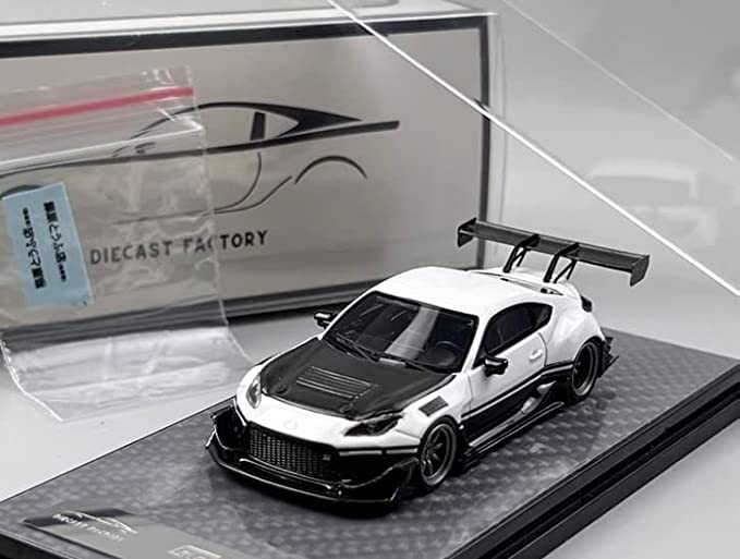 1/64 YMモデル x Diecast factory トヨタ GR86 ツートン仕様 レジン