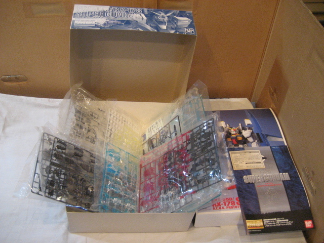 【1000円～】MG スーパーガンダム メタルクリアVer. 「機動戦士Zガンダム」 イベント限定モデル【送料無料】