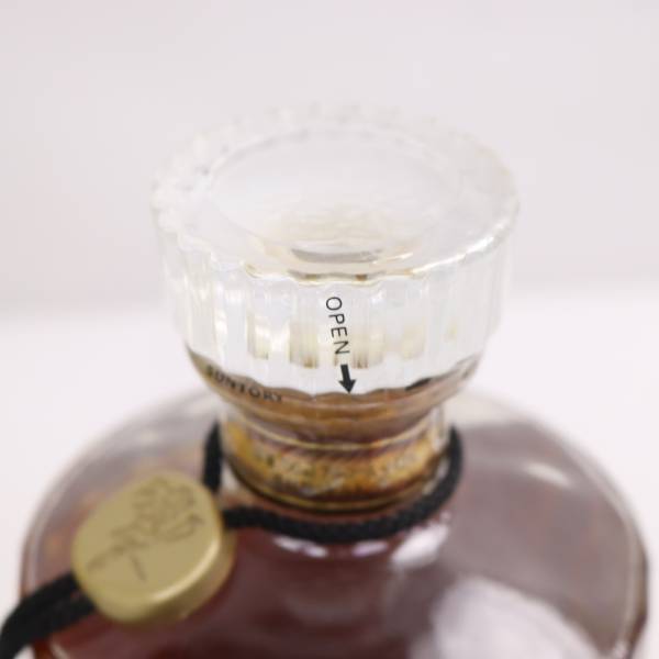 響 サントリー 700ml ウイスキー SUNTORY 旧ボトル 43% 43度 1円～ 箱無し 響17年 Yahoo!オークション - 「響 43％ 700mlの通販