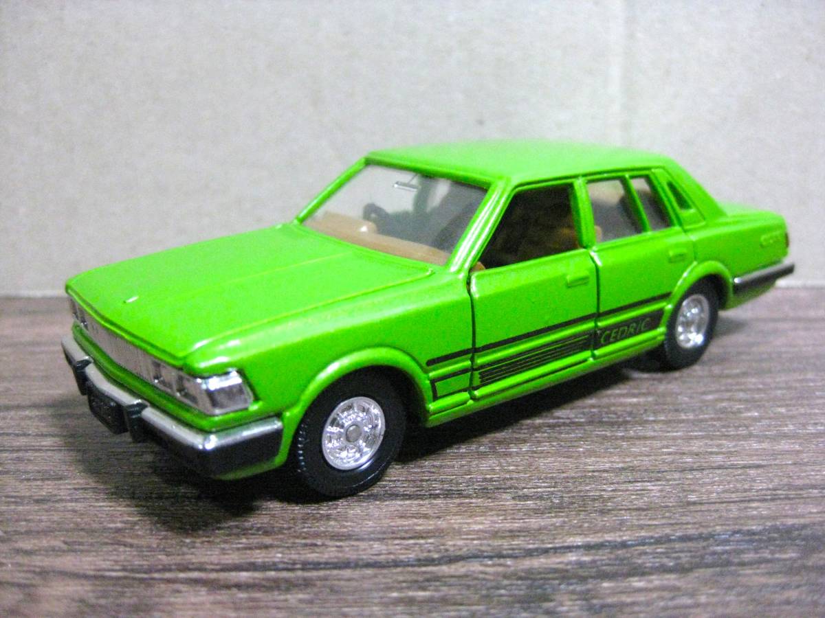 トミカ ダンディ No，11 ニッサン セドリック 280E