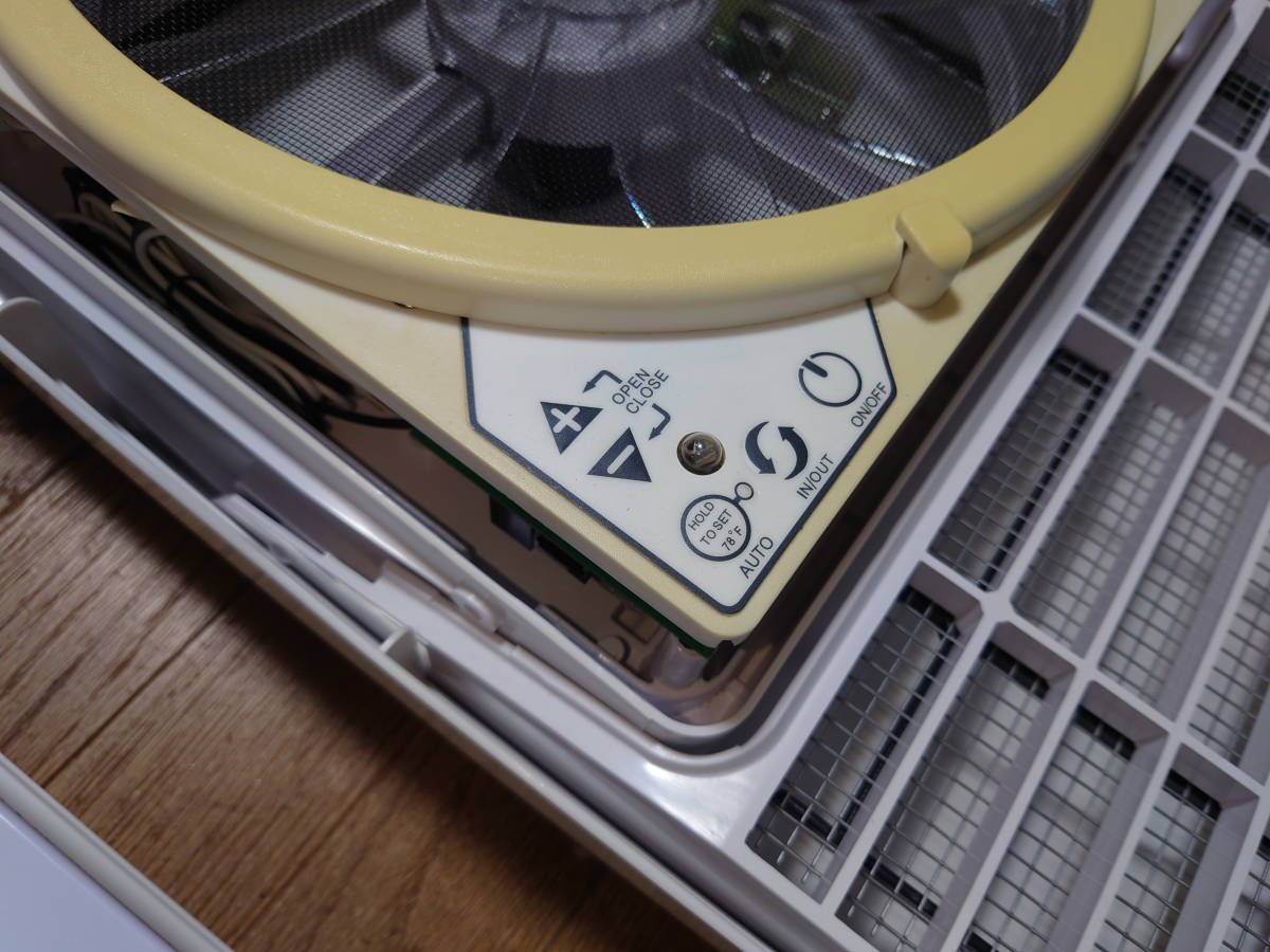 Maxx fan マックス ファン Maxxfan Deluxe All-In-One RV Vent, Shield Fan