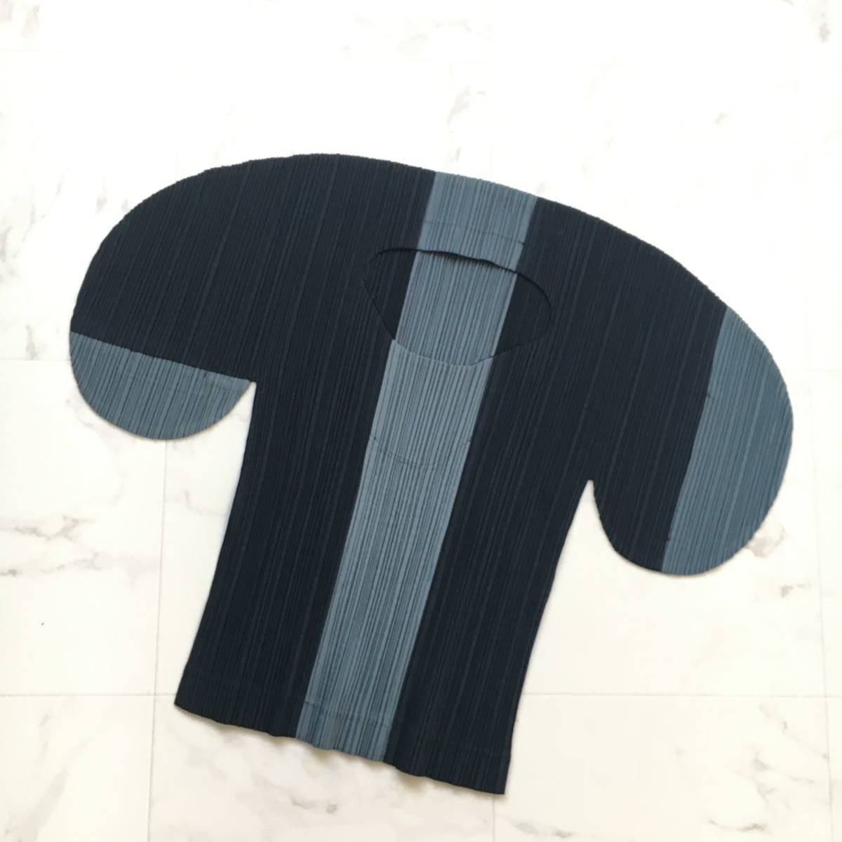 美品 ISSEY MIYAKE イッセイミヤケ 変形 カットソー トップス 送料無料