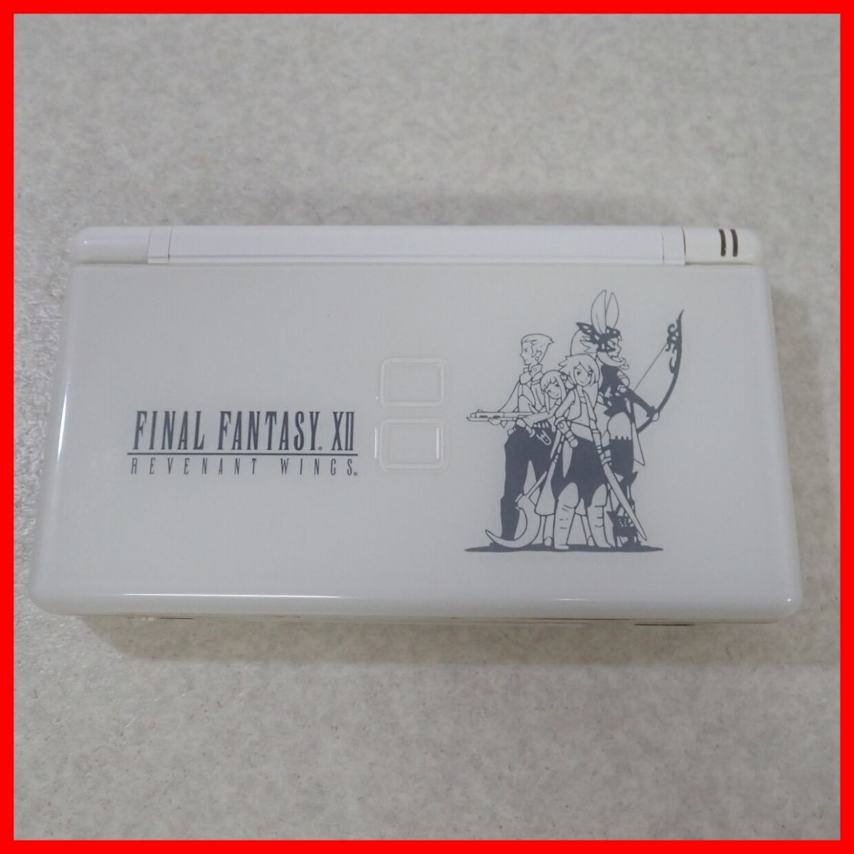 動作品 ニンテンドーDSライト 本体 USG-001 ファイナルファンタジー XII レヴァナント・ウイング 同梱版 + ソフト3本 まとめてセット【10 Lite USG-001 DS