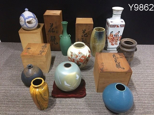 Y9862M 九谷焼 西峰 藍釉 黒釉彩一輪差 他 花器 花立 花瓶 蓋物 共箱入りあり 和風