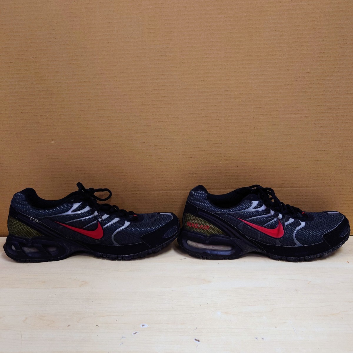 美品中古NIKEスニーカー b◇Z NIKE AIR スニーカー 中古品 ウォーキング ランニング シューズ