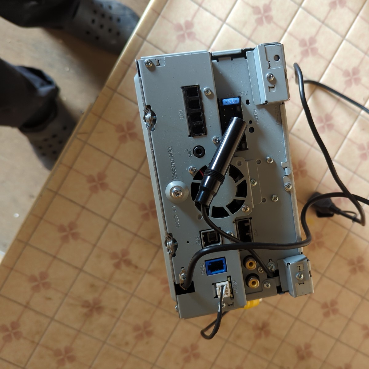ケンウッド(KENWOOD) 彩速ナビ MDV-L505W 動作未確認ジャンク KENWOOD