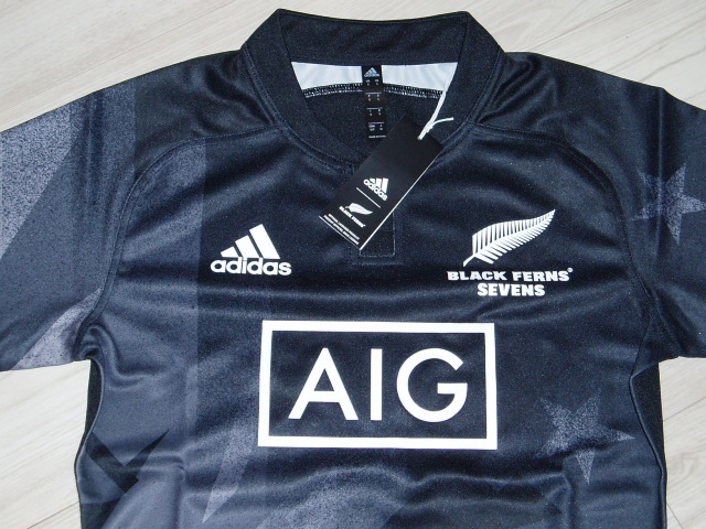 即決！新品★adidas(アディダス)の半袖 Tシャツ【M】 ￥11,000　レプリカジャージー　送料185円～　2/5N10_2