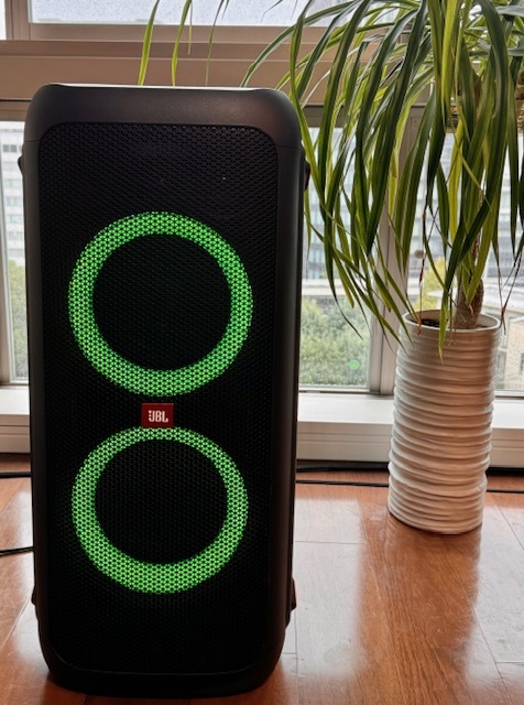 ■JBL PARTYBOX300 Bluetoothスピーカー ワイヤレス マイク入力/ギターアンプ入力搭載 