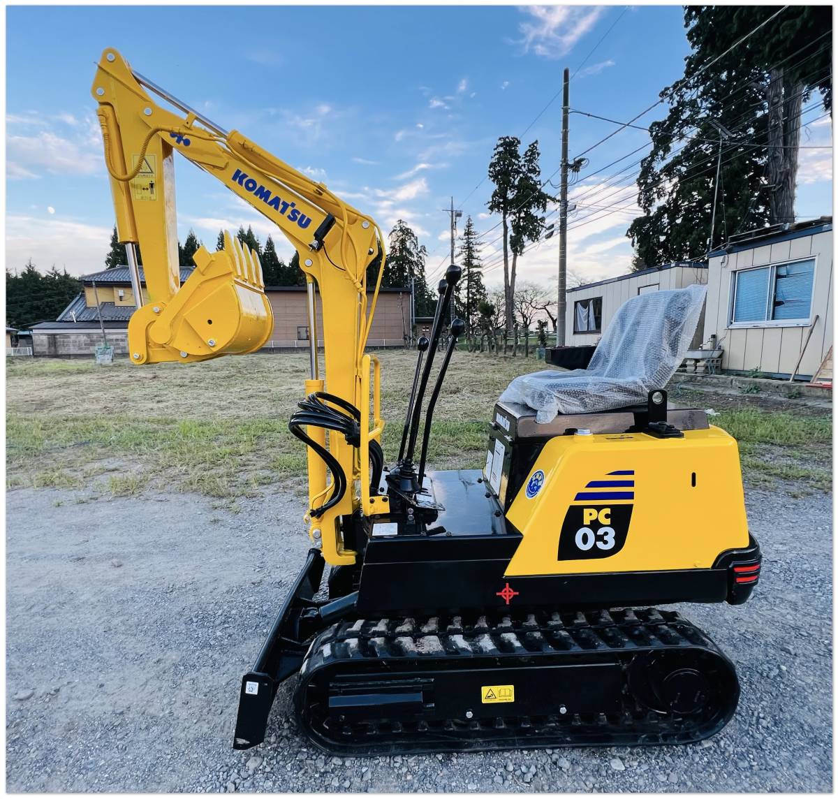 コマツ●ミニユンボ●PC03-1●(ヤンマB07と同じ) 662 時間 ● 新品LED ライト ● 新品シート● ディーゼル ● 0.7トンクラス● 栃木県