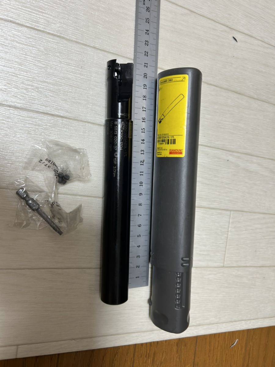 サンドビック R390-025A25L-11L フライスコロミル 1個（直送品 R390ー 