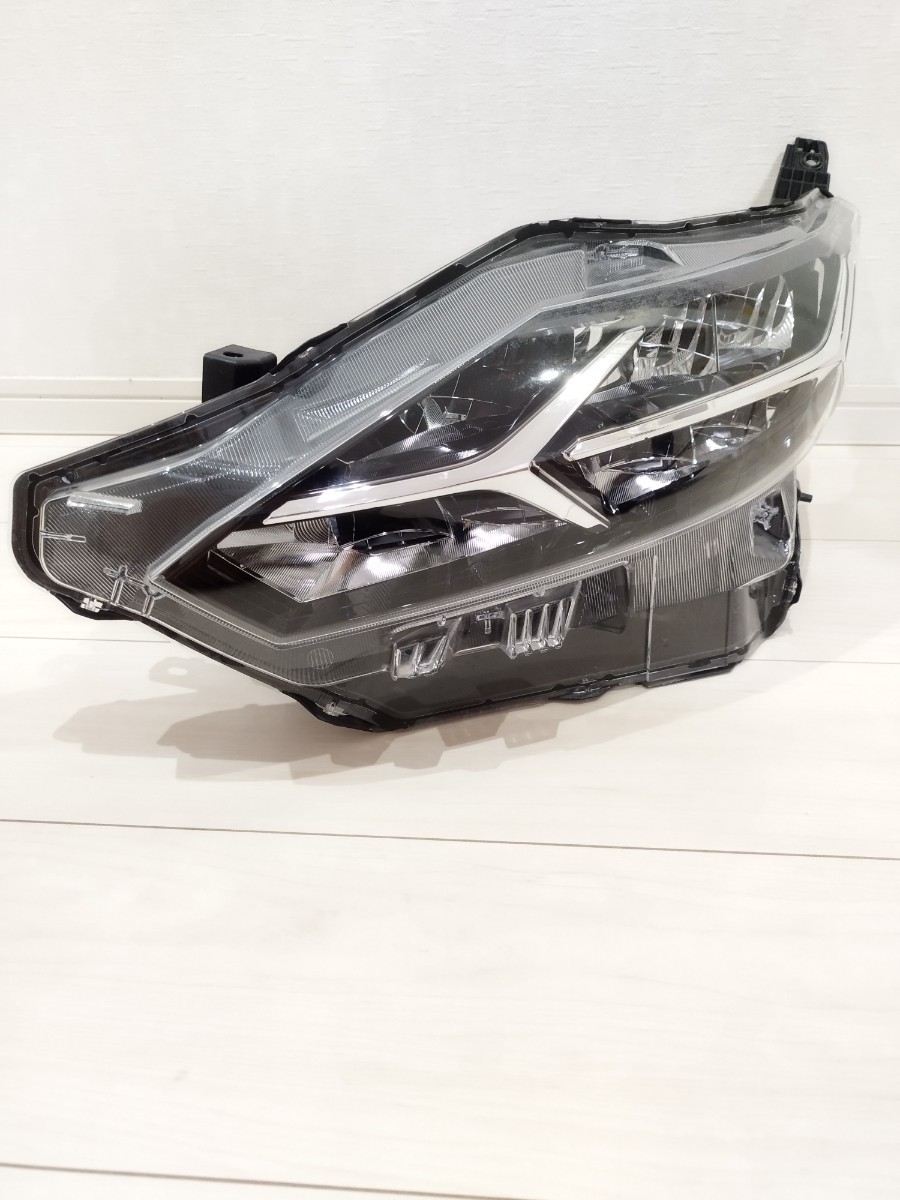 B44W/B45W デイズ ハイウェイスター 右ヘッドライト 破損無 純正 LED