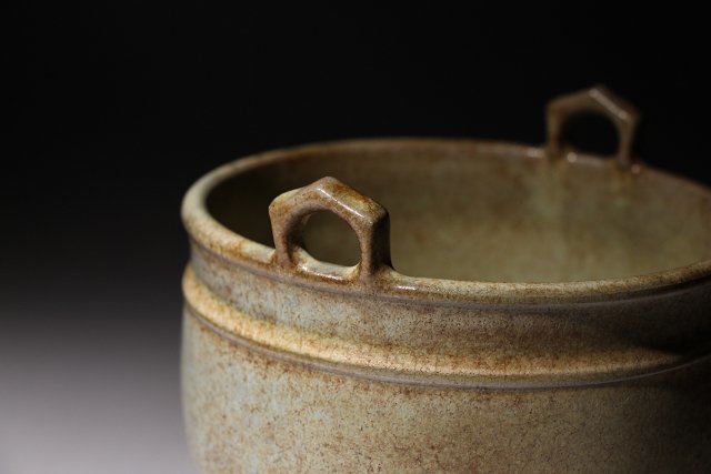 剣山型 茶道具 陶器 香爐 香炉 古美術品 焼き物 舊家藏出 中国 博物館展示品 来歴有 1357 宋時代 汝窯三足香炉 幅約13cm （検）青磁