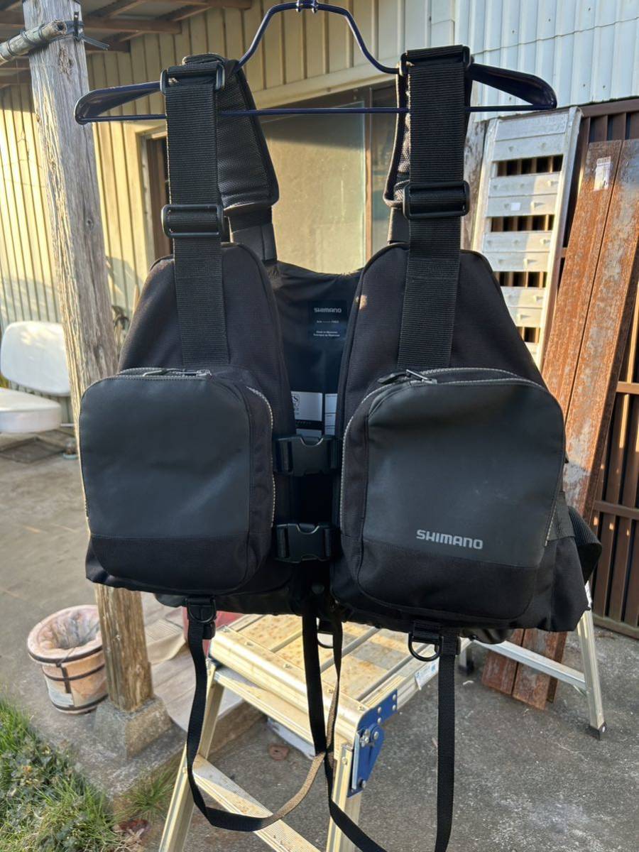 シマノ　ゲームベスト　ＶＦー０４６Ｖブラック　Ｆ