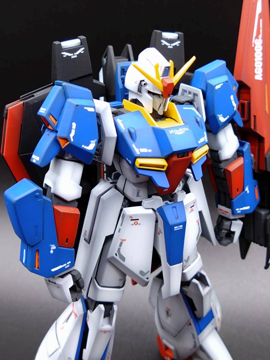 HGUC 機動戦士Zガンダム MSZ-006 ゼータガンダム 1/144スケール グラデーション塗装済み 完成品