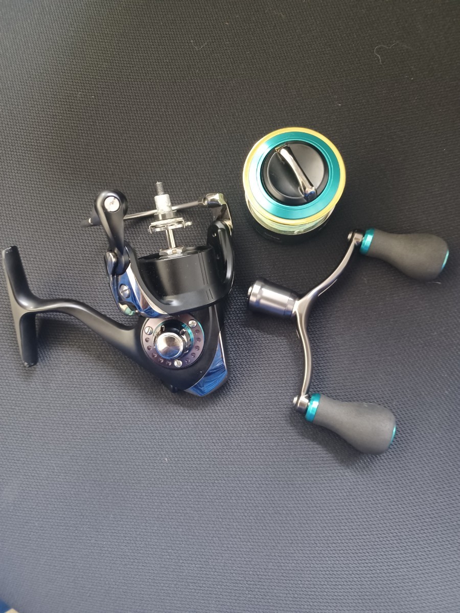 ダイワ エメラルダス コロッサル エギング 2508RH 最強リール ダイワ