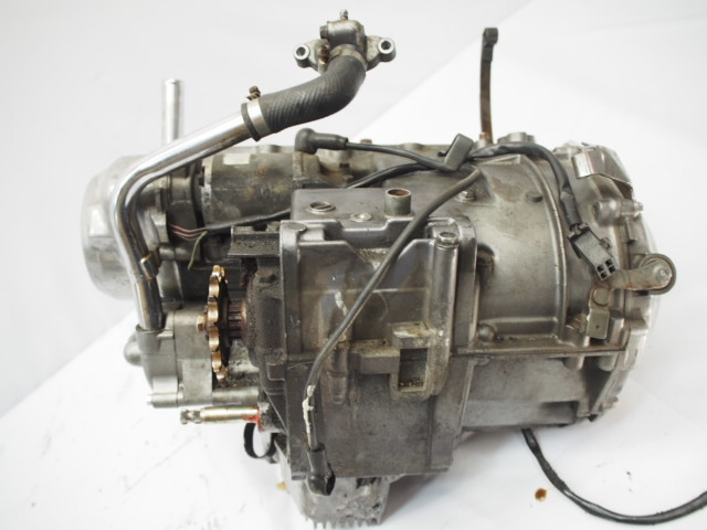 バリオス/2エンジン 腰下 クランクケース ZR250A ZR250Bバリウス