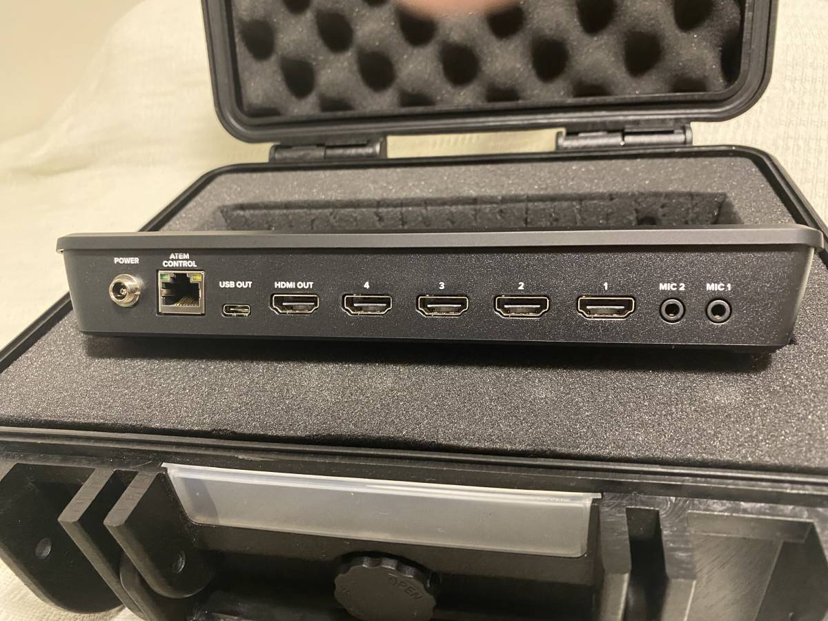 新品同様！ハードケース付！必見！】Blackmagicdesign社製 ATEM Mini  