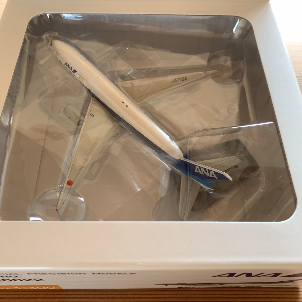 全日空商事 1/400 ANA B777-200 JA713A ANAロゴ NH40022 コレクション