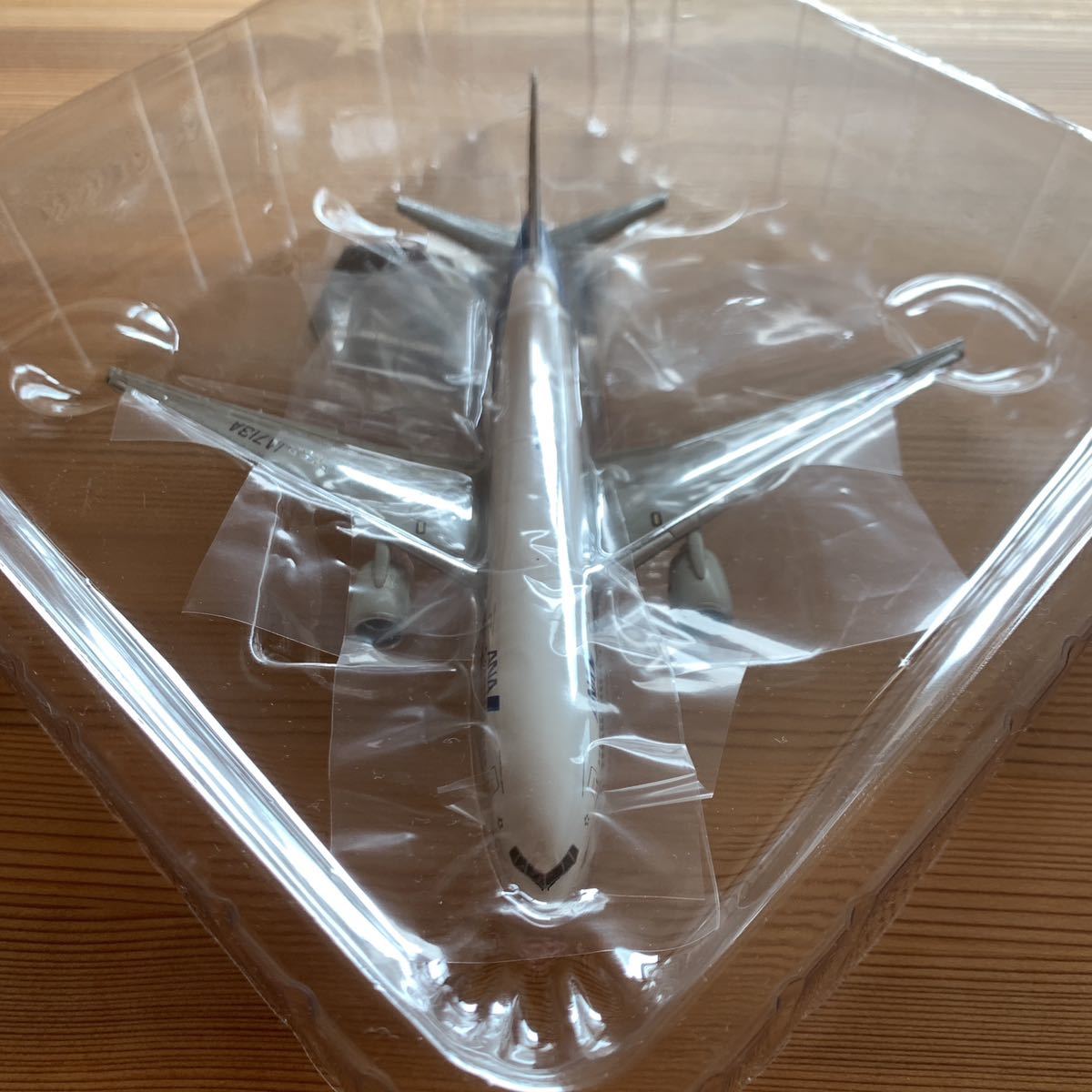 全日空商事 1/400 ANA B777-200 JA713A ANAロゴ NH40022 コレクション