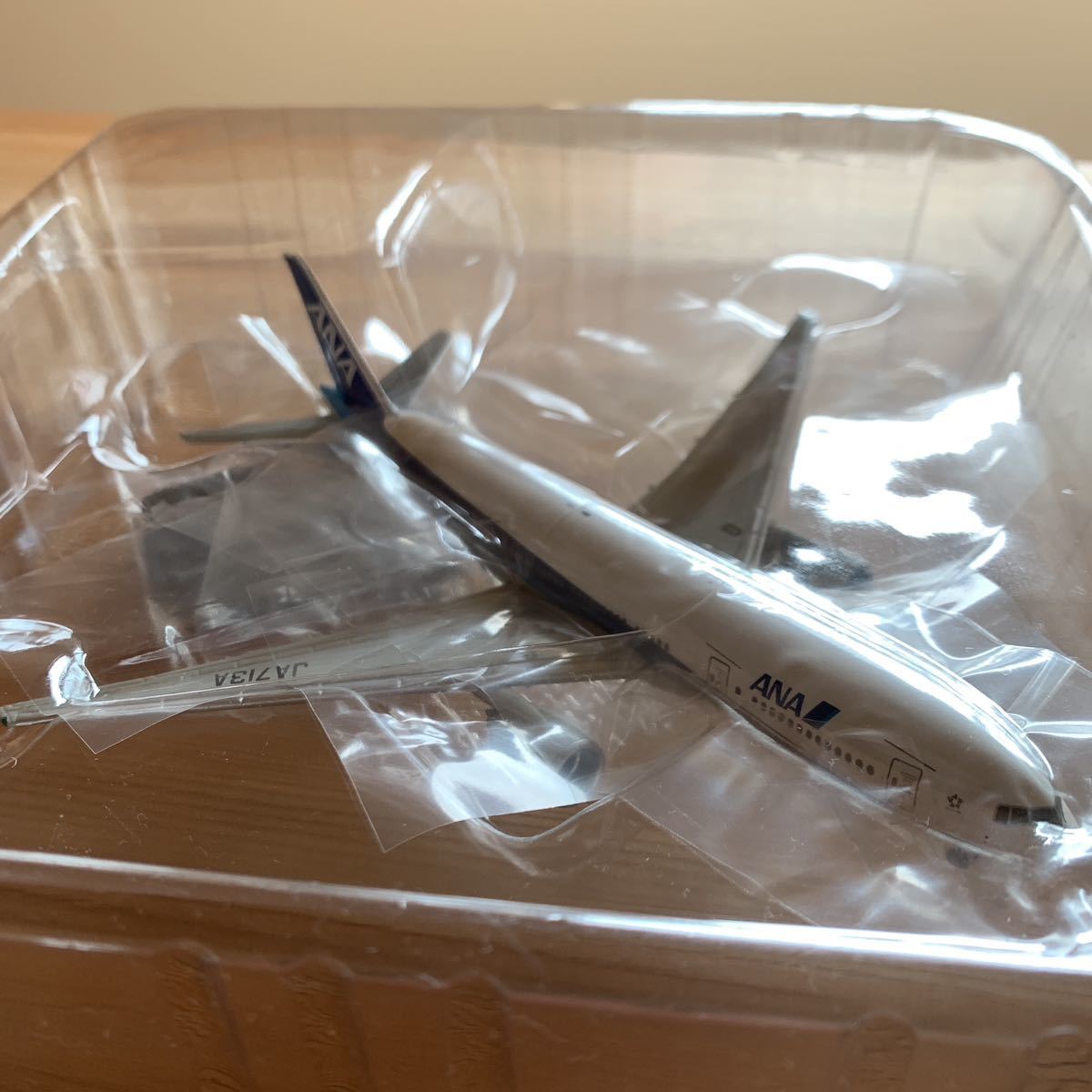 全日空商事 1/400 ANA B777-200 JA713A ANAロゴ NH40022 コレクション