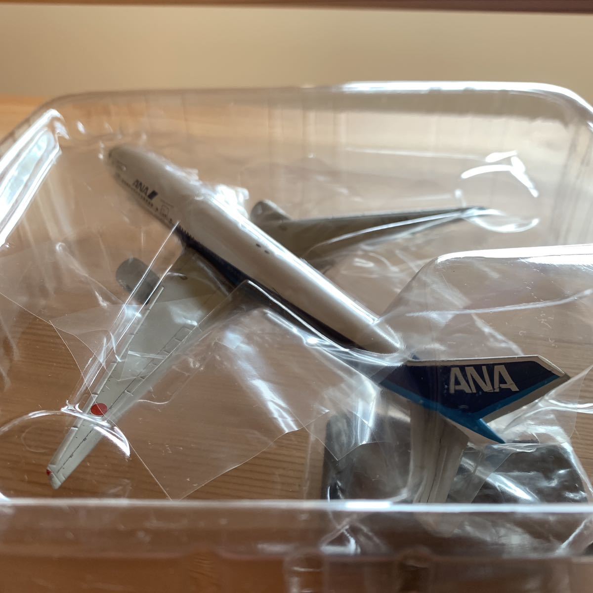 全日空商事 1/400 ANA B777-200 JA713A ANAロゴ NH40022 コレクション