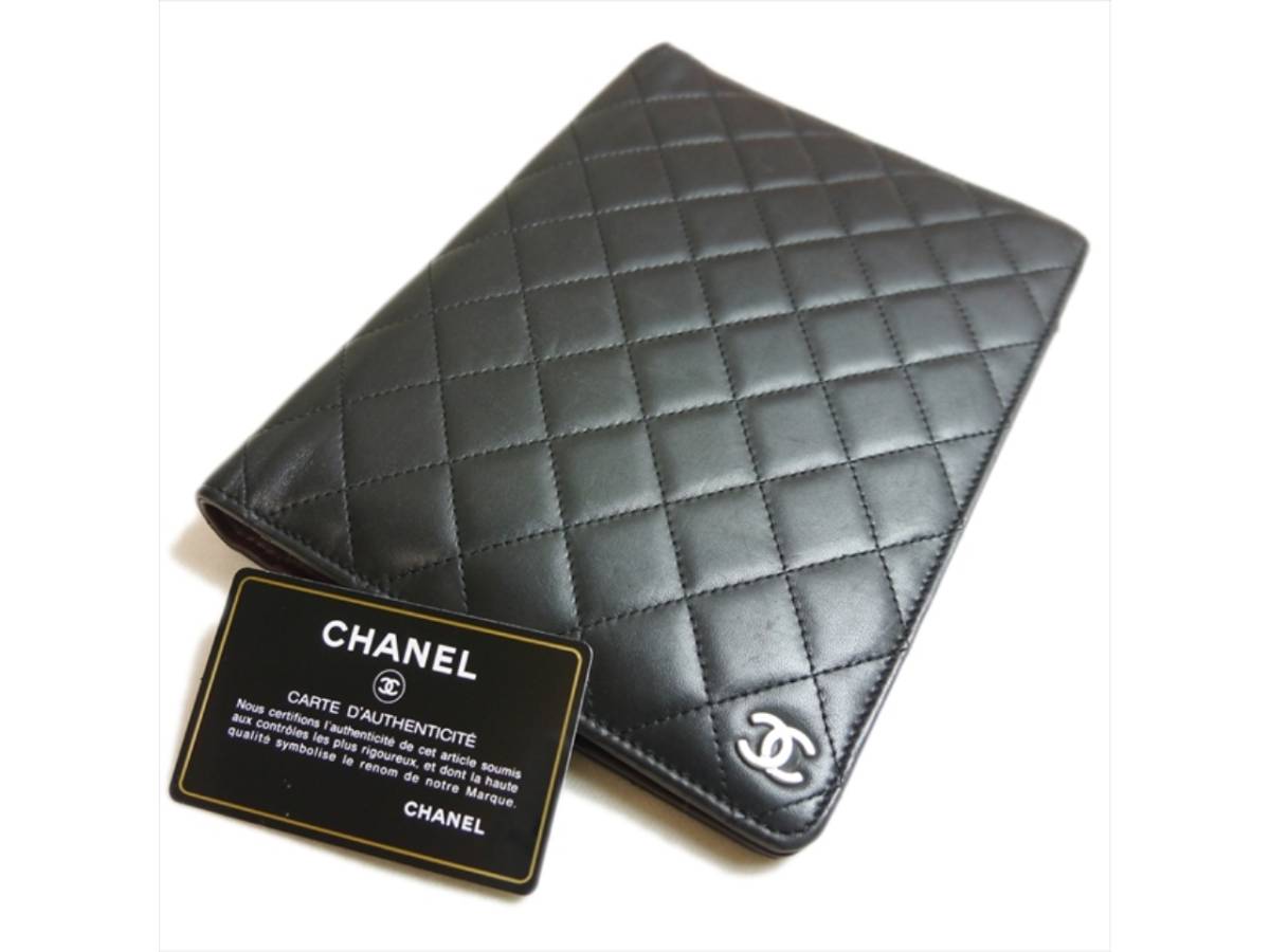 CHANEL ブラックレザー メモ帳カバー　おまけ付き！ 極上品 シャネル 手帳カバー アジェンダ マトラッセ ココマーク